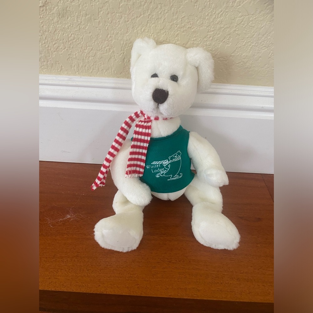 Winter Lodge Bear